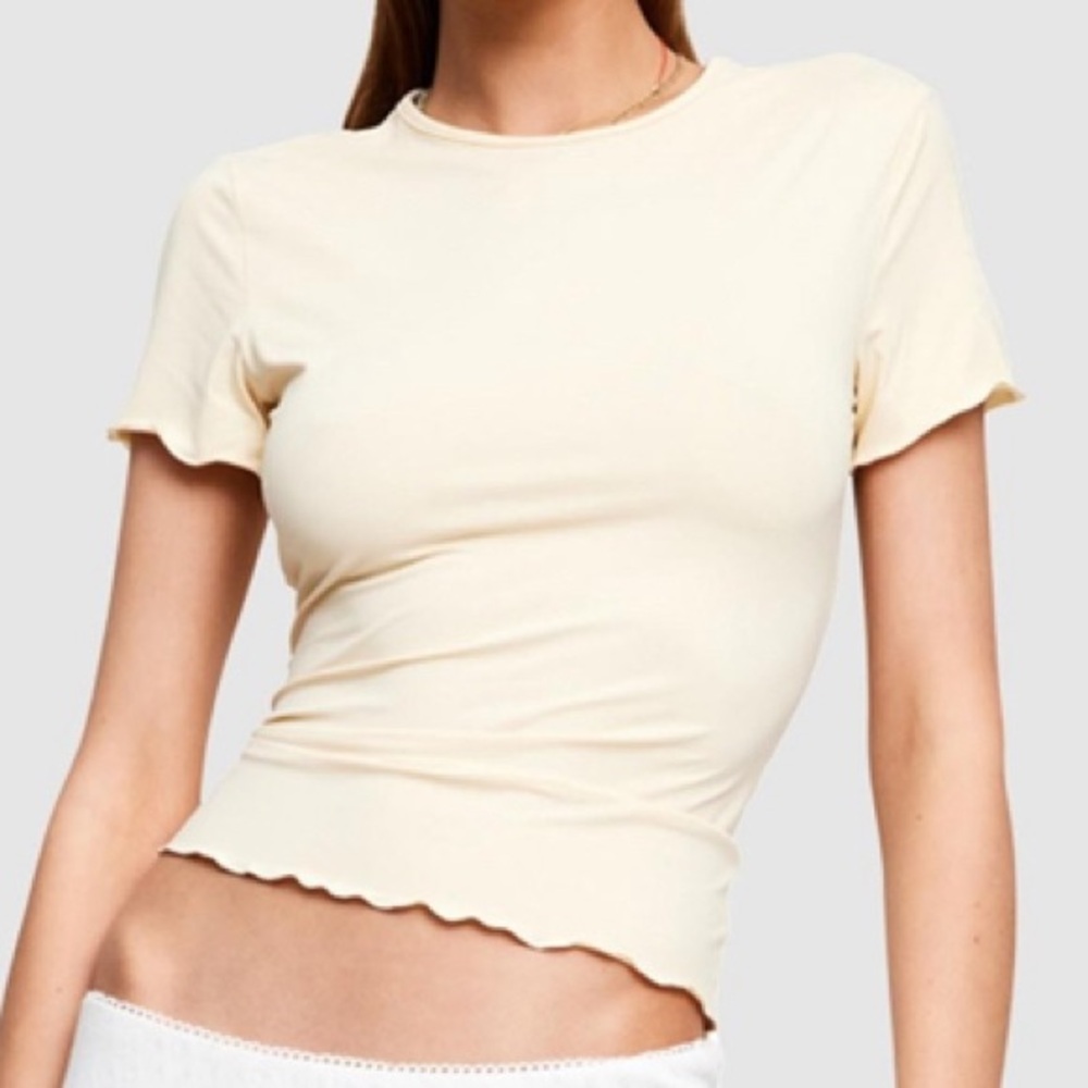 Lioness Saint Tie Tee Canary